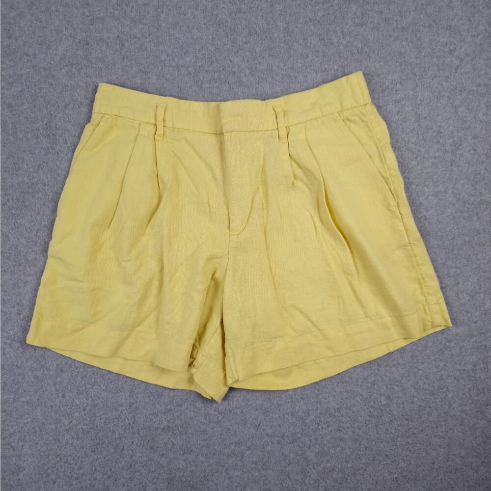 🌼A New Day Shorts Womens Size 10 Yellow 55% Linen